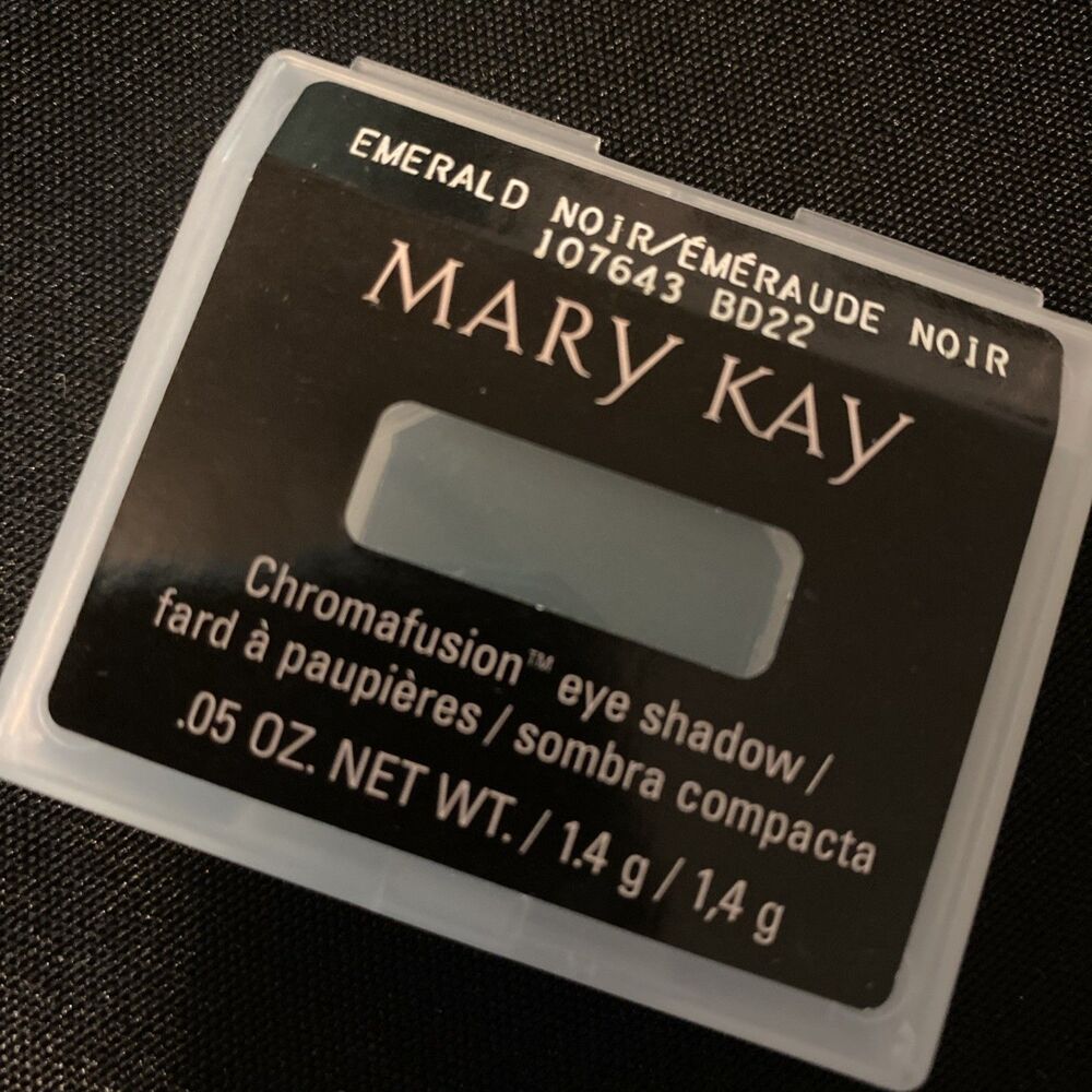Mary Kay Chromafusion Eye Shadow Emerald Noir Green